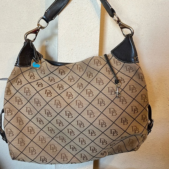 DOONEY & BURKE BAG - Picture 1 of 6
